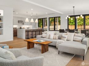 6214 40th Avenue NE, Seattle WA 98115