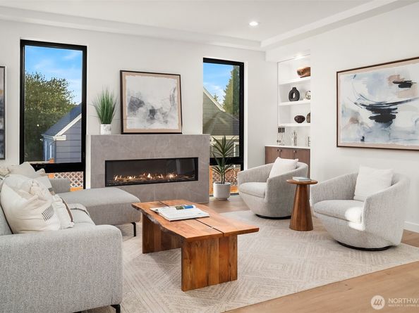 6214 40th Avenue NE, Seattle WA 98115