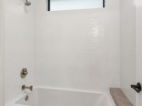 6214 40th Avenue NE, Seattle WA 98115