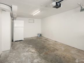 2823 36th Avenue W, Seattle WA 98199