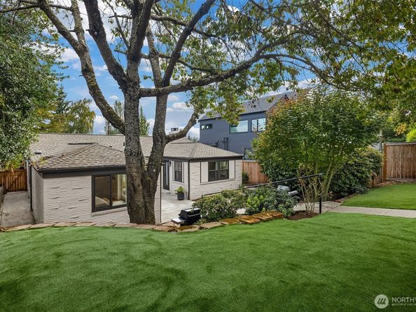 2823 36th Avenue W, Seattle WA 98199