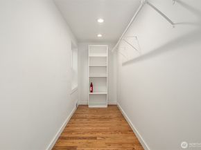 2823 36th Avenue W, Seattle WA 98199