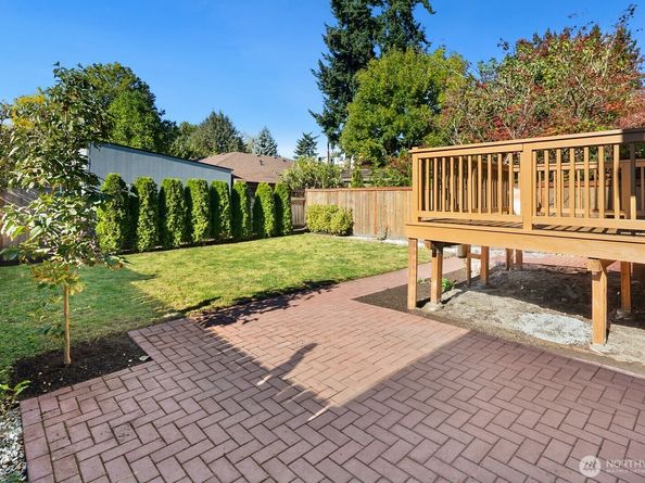 6027 6th Avenue NW, Seattle WA 98107