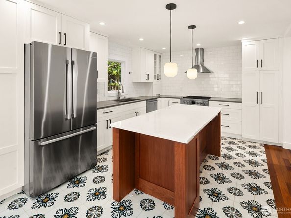 6027 6th Avenue NW, Seattle WA 98107