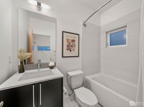 1123 16th Avenue, Seattle WA 98122
