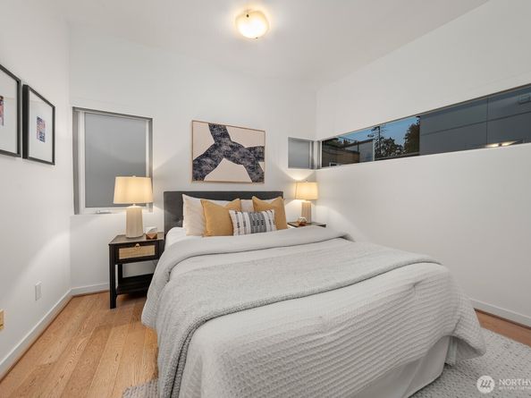 1123 16th Avenue, Seattle WA 98122
