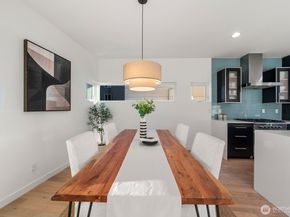 1123 16th Avenue, Seattle WA 98122