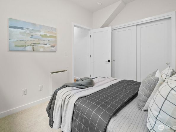 318 B Bellevue Avenue E, Seattle WA 98102