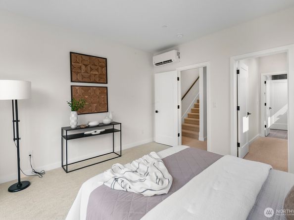 318 B Bellevue Avenue E, Seattle WA 98102