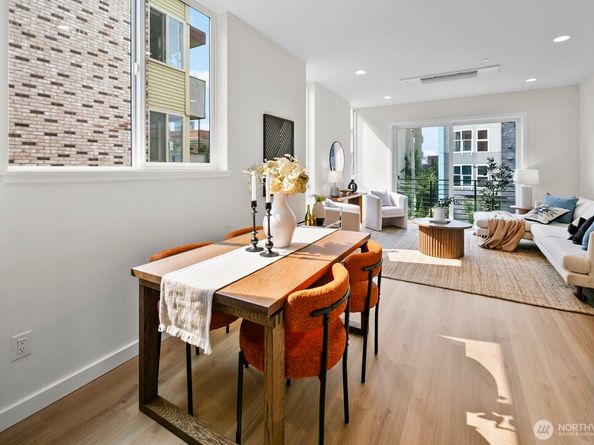 318 B Bellevue Avenue E, Seattle WA 98102