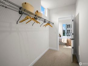 318 B Bellevue Avenue E, Seattle WA 98102