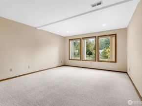 200 SW 327th Place, Federal Way WA 98023