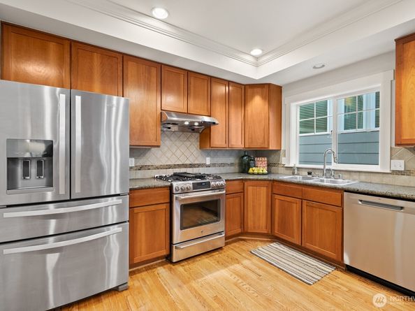 121 21st Avenue E C, Seattle WA 98112