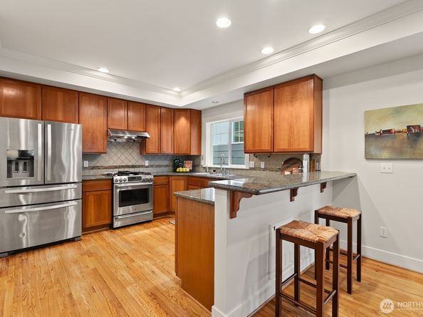 121 21st Avenue E C, Seattle WA 98112