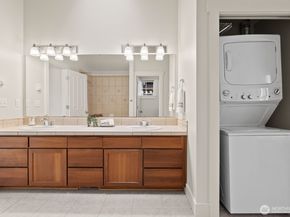 121 21st Avenue E C, Seattle WA 98112