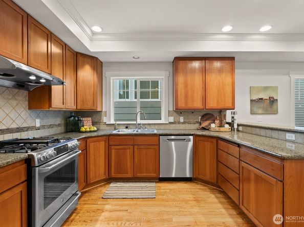 121 21st Avenue E C, Seattle WA 98112