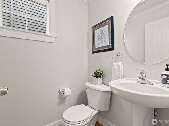 121 21st Avenue E C, Seattle WA 98112