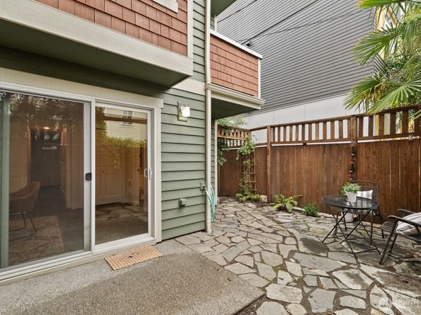 121 21st Avenue E C, Seattle WA 98112