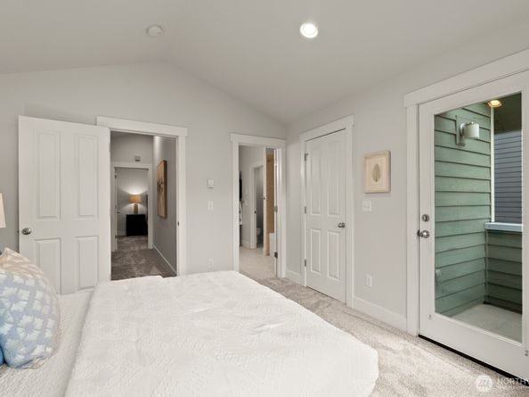 121 21st Avenue E C, Seattle WA 98112