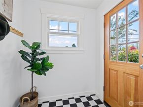 4602 S Chicago Street, Seattle WA 98118