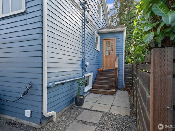 4602 S Chicago Street, Seattle WA 98118