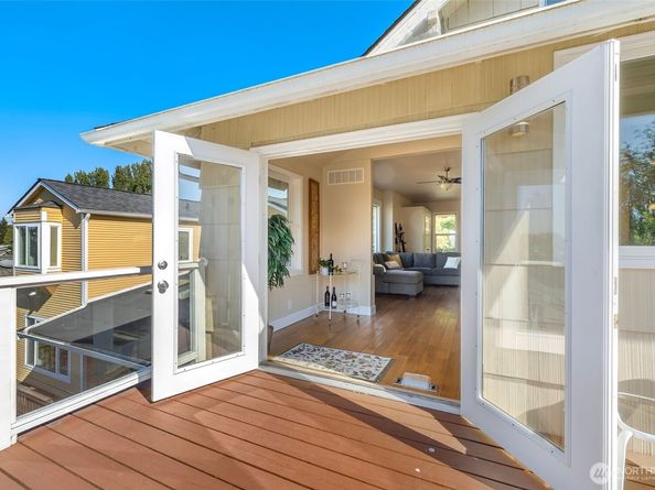 5315 46th Avenue SW, Seattle WA 98136