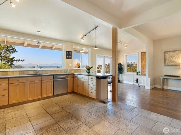 5315 46th Avenue SW, Seattle WA 98136