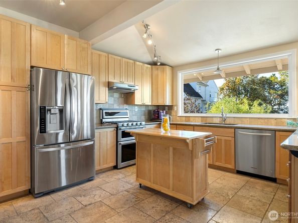5315 46th Avenue SW, Seattle WA 98136