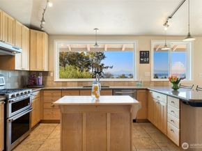 5315 46th Avenue SW, Seattle WA 98136