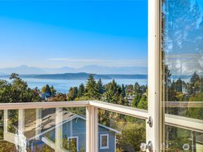 5315 46th Avenue SW, Seattle WA 98136
