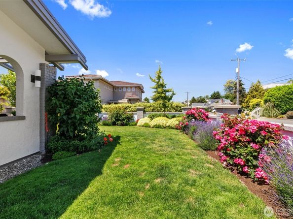19301 Richmond Beach Drive NW, Shoreline WA 98177