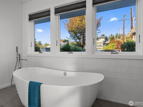 19301 Richmond Beach Drive NW, Shoreline WA 98177