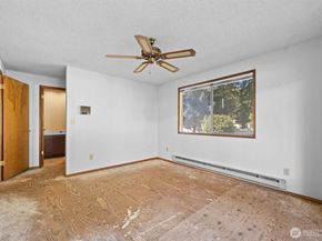 32713 1st Place S  236, Federal Way WA 98003