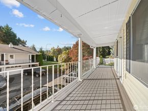 32713 1st Place S  236, Federal Way WA 98003