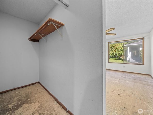 32713 1st Place S  236, Federal Way WA 98003