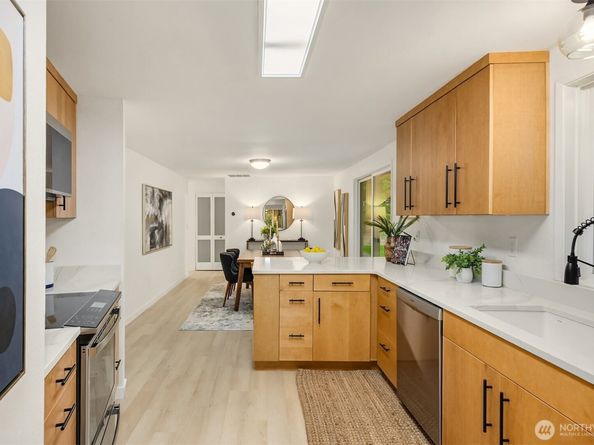 6560 Fletcher Bay Road NE, Bainbridge Island WA 98110
