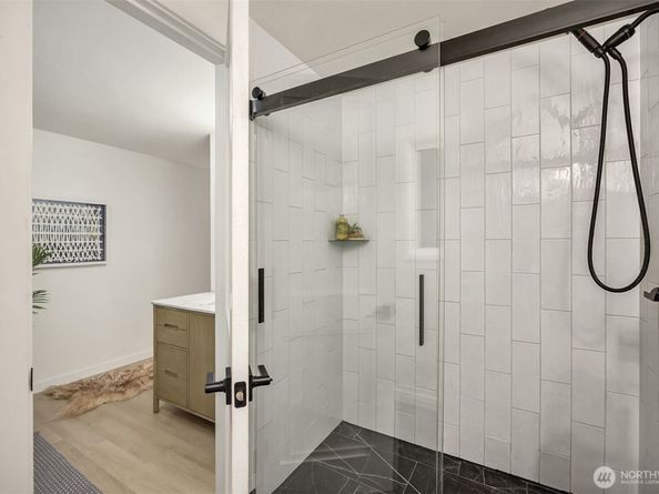 6560 Fletcher Bay Road NE, Bainbridge Island WA 98110