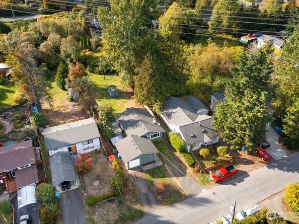 19225 18th Avenue NE, Shoreline WA 98155