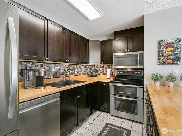 19225 18th Avenue NE, Shoreline WA 98155