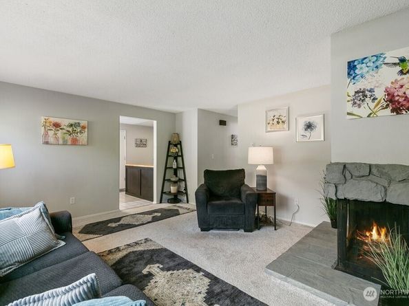 19225 18th Avenue NE, Shoreline WA 98155