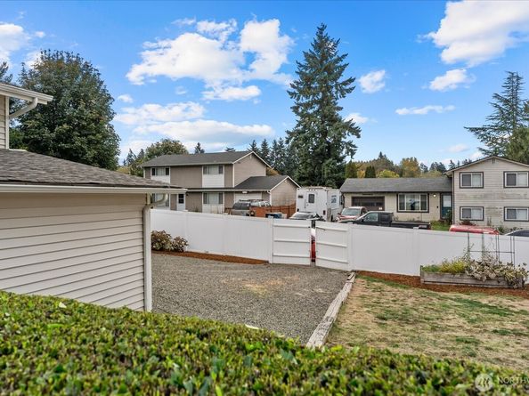 30035 47th Place S, Auburn WA 98001