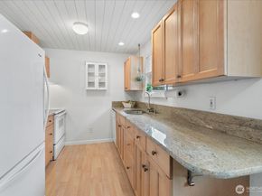 30035 47th Place S, Auburn WA 98001
