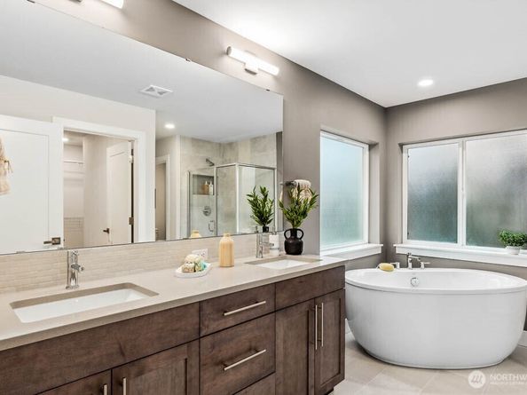 3802 194th Lane SE, Bothell WA 98012