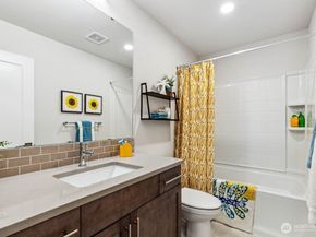 3802 194th Lane SE, Bothell WA 98012