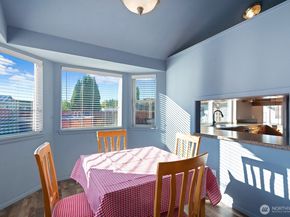 206 1st Avenue E, Pacific WA 98047