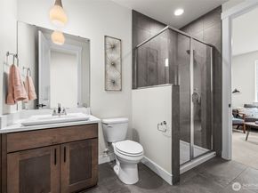 21424 116th Place SE, Kent WA 98031