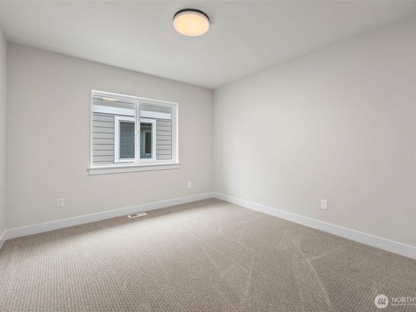 21424 116th Place SE, Kent WA 98031