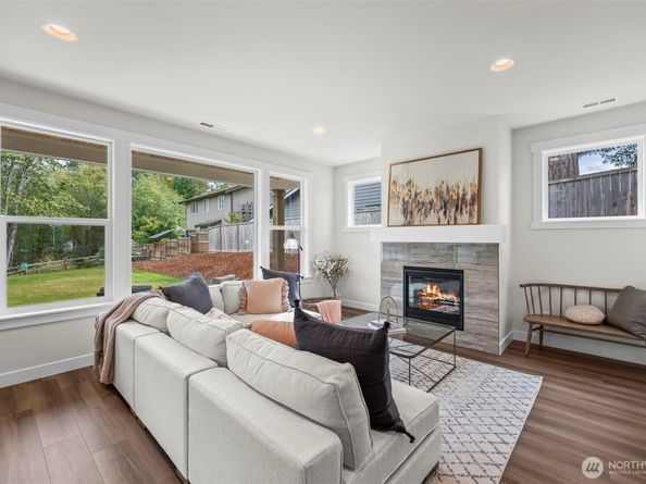21424 116th Place SE, Kent WA 98031