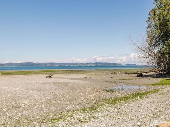 1799 NW Mulholland Boulevard, Poulsbo WA 98370