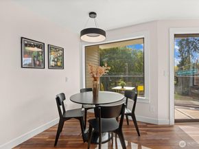 7850 E Green Lake Drive N 204, Seattle WA 98103